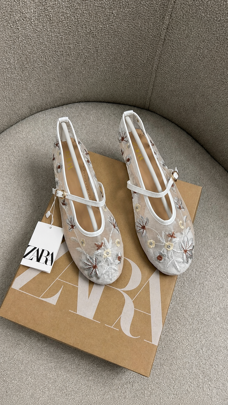 Zara Floral embroidered flats - Image 2