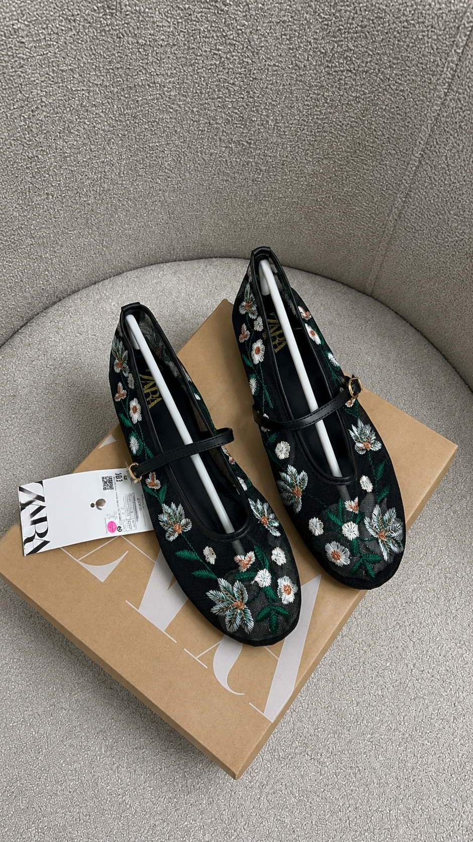 Zara Floral embroidered flats - Image 3